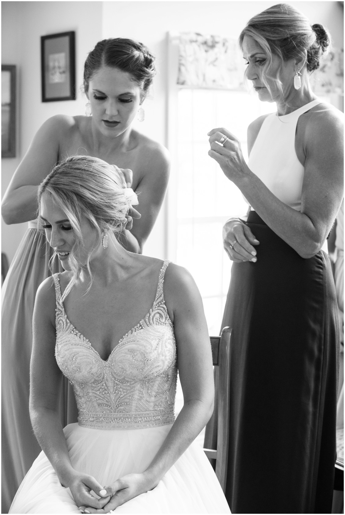Eastern Shore Wedding bride getting ready at the Hambleton Inn bed and breakfast in St. Michaels, MD shot by Melissa Grimes-Guy Photography